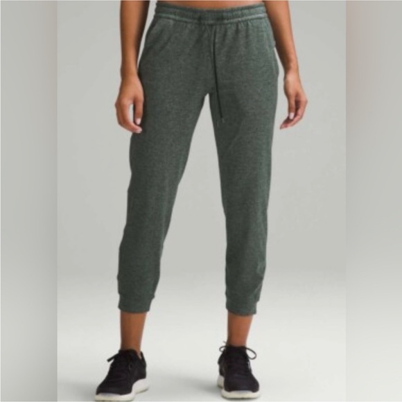 lululemon athletica Pants - Green Lululemon Soft Jersey Jogger Pants Sz 6 Casual Comfy Outdoor Gym Preppy